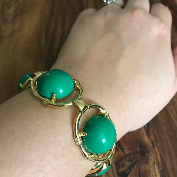 Stella & Dot Zinnia bracelet in green and gold - Picture 3 of 4